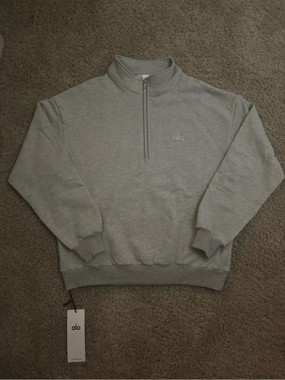 ALO Yoga Men’s Light Gray Quarter-Zip Pullover Sweatshirt - Picture 1 of 3